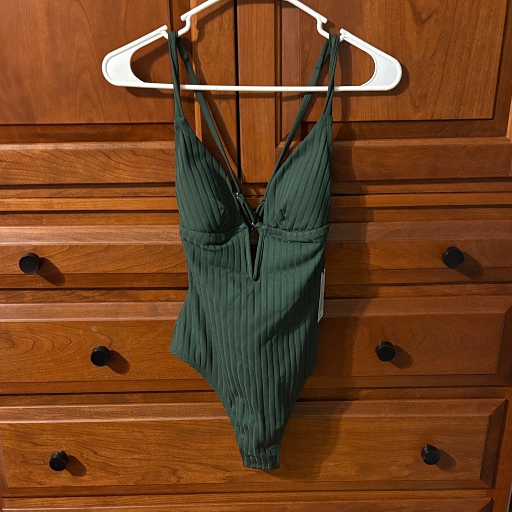 Shade & Shore Green Textured One Piece Swimsuit
